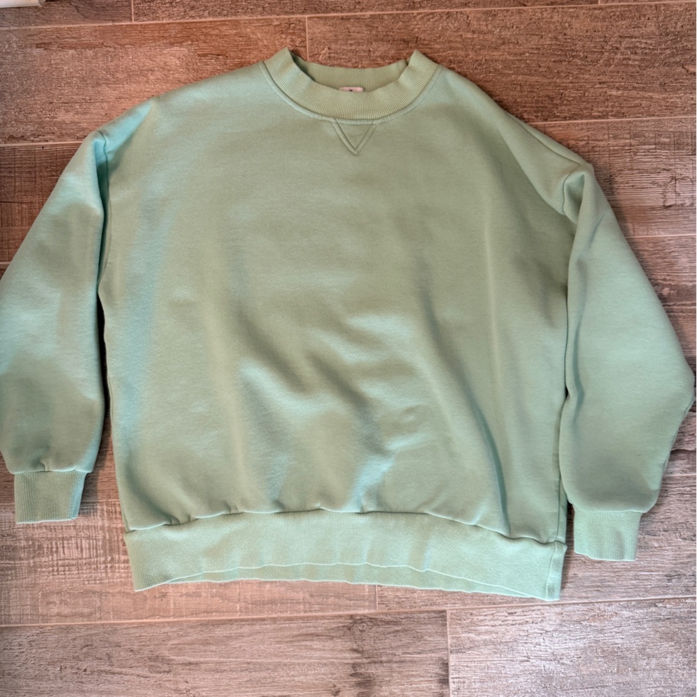 Yllw. Mint Green Crewneck Sweatshirt